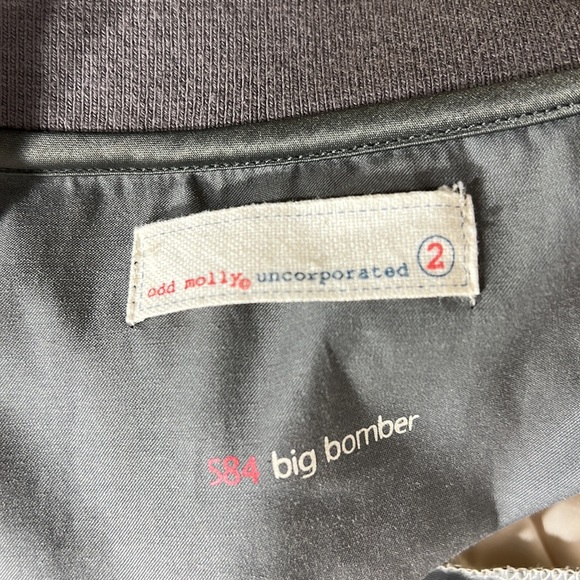 ODD MOLLY 584 Big bomber jacket. Satin. Two colored with gorgeous embroidery. - Picture 10 of 12